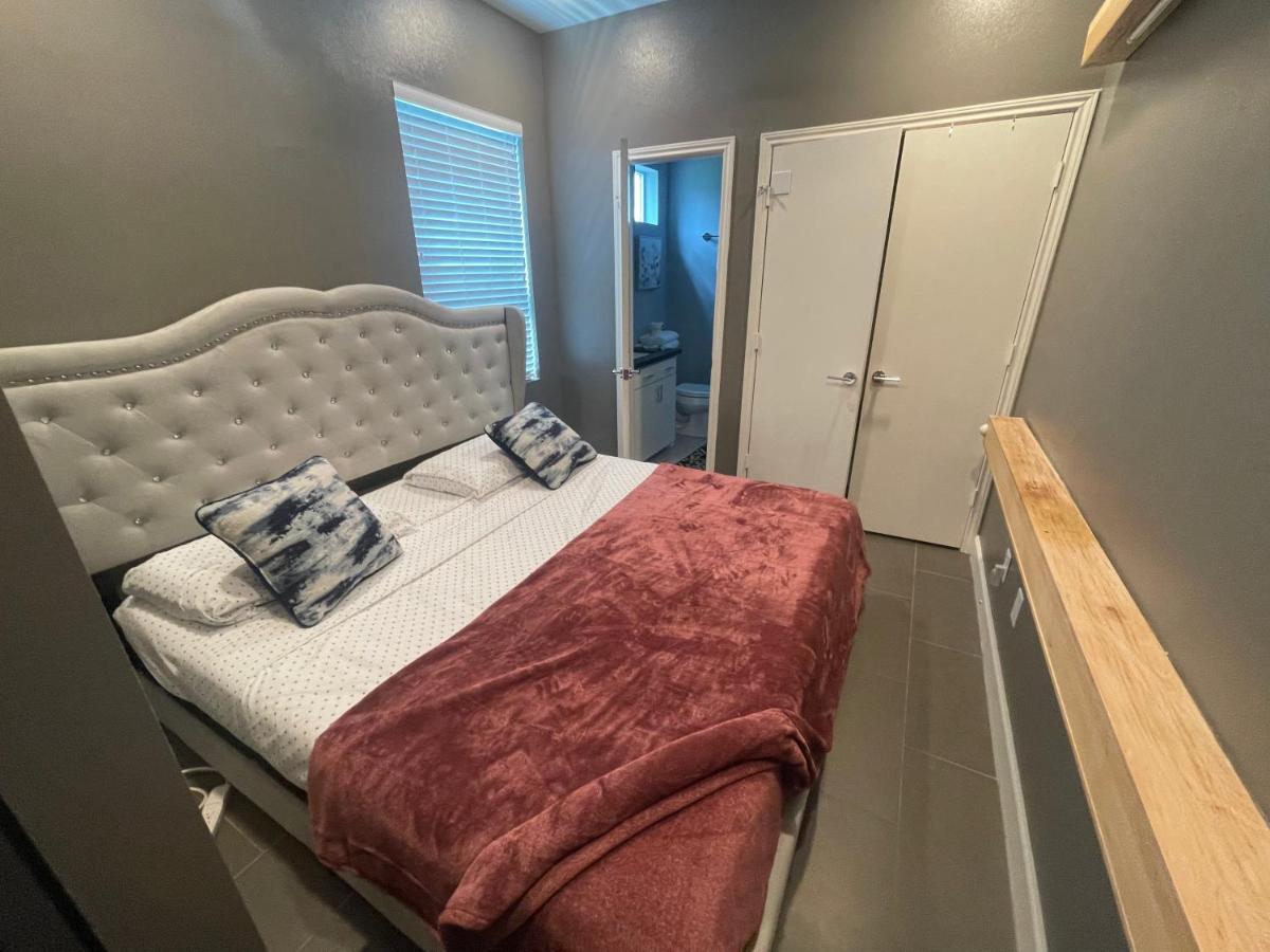 N-E-G Skai Midtown Of Houstonヴィラ エクステリア 写真